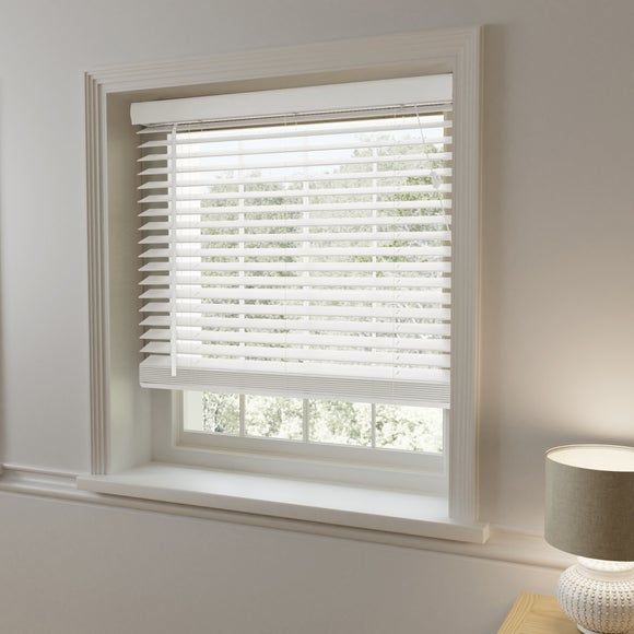 Stylish Fauxwood Venetian Blinds