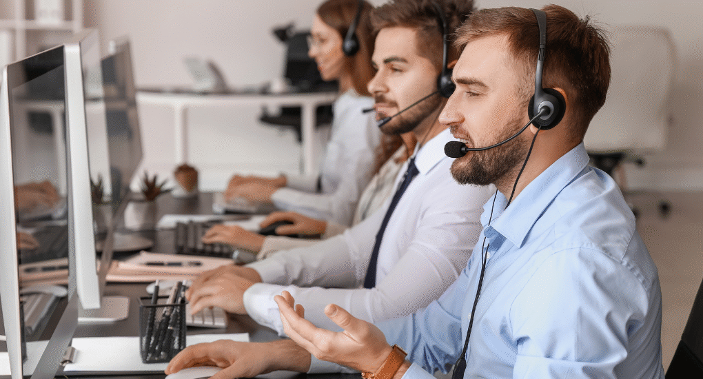 Why Choosing the Right Call Centre Makes or Breaks Your Restaurant’s Customer Experience in 2025